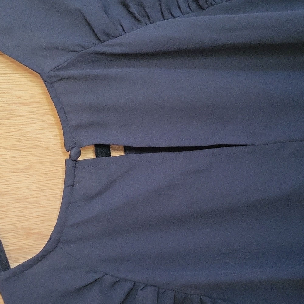 Who What Wear black chiffon style puff pleated long sleeve blouse. Med - Picture 6 of 14